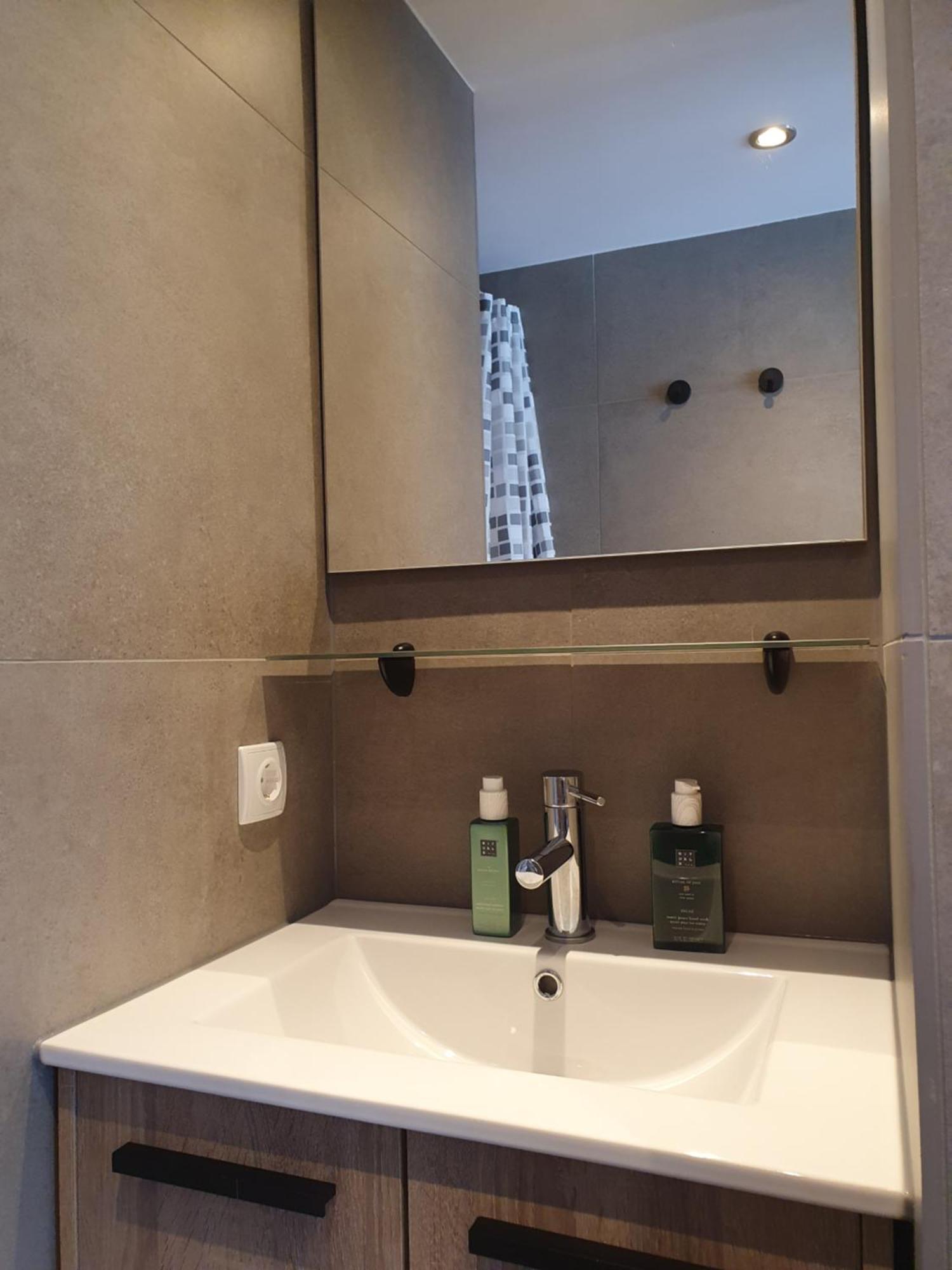 Studio Watertoren Met Tuin En Gratis Parkeren Гус Екстер'єр фото