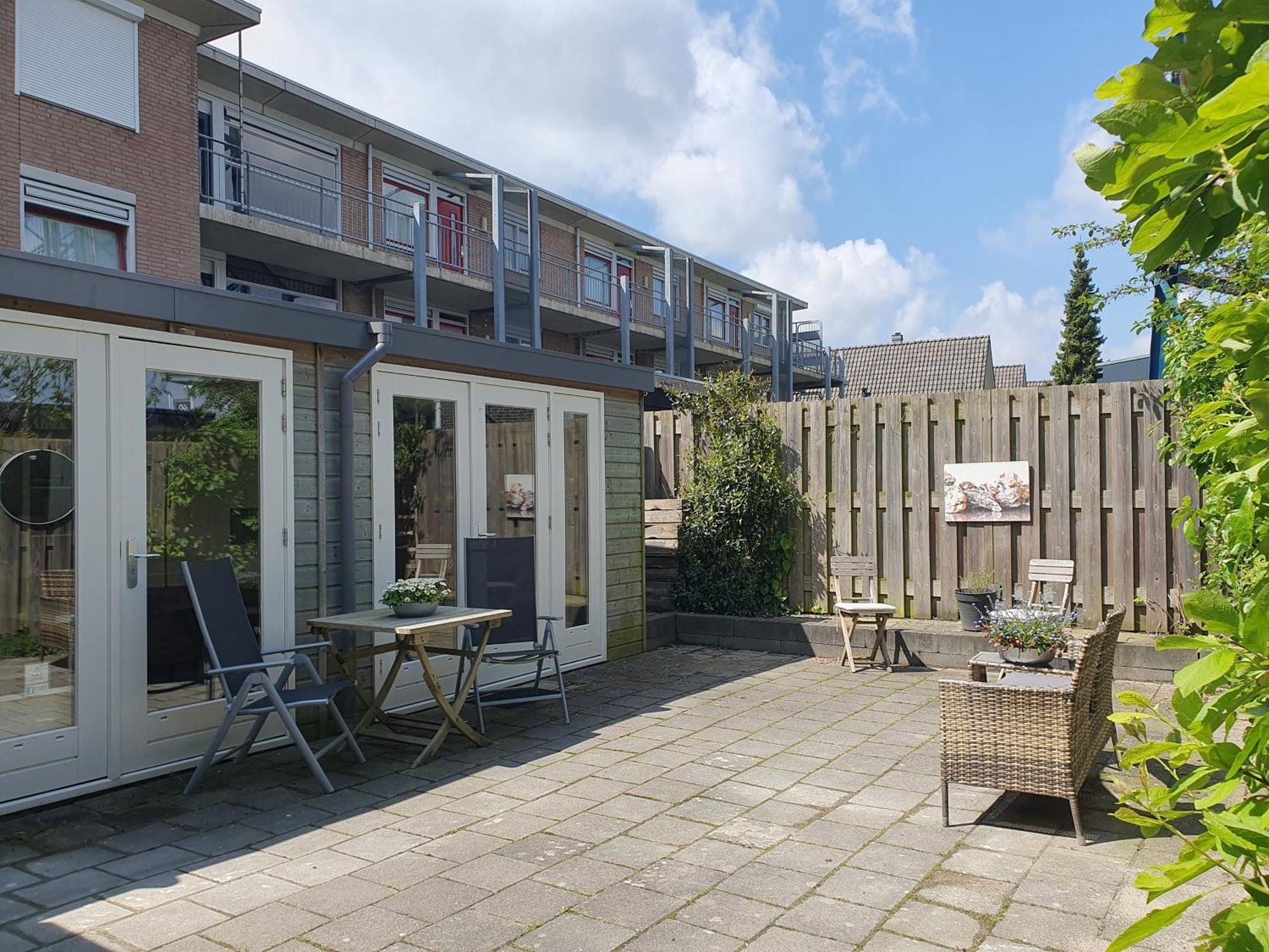 Studio Watertoren Met Tuin En Gratis Parkeren Гус Екстер'єр фото